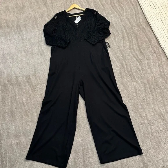 Torrid Black Jumpsuit Lace Sleeves NWT Size 22 - Picture 1 of 9